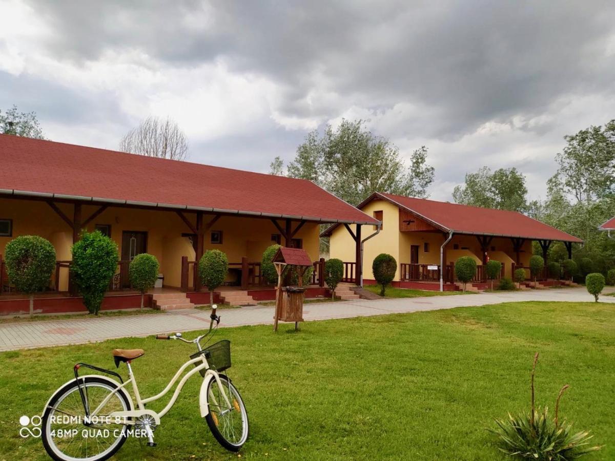 Ligetalja Termal Hotel Peneszlek Exterior photo
